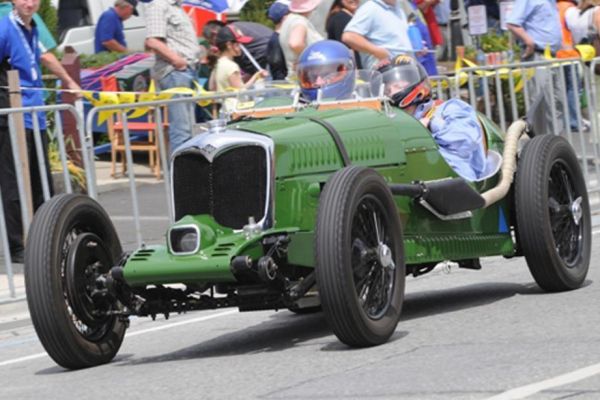 riley-on-the-track-136B79350-0890-E7CF-4CD7-FF89EA670F25.jpg